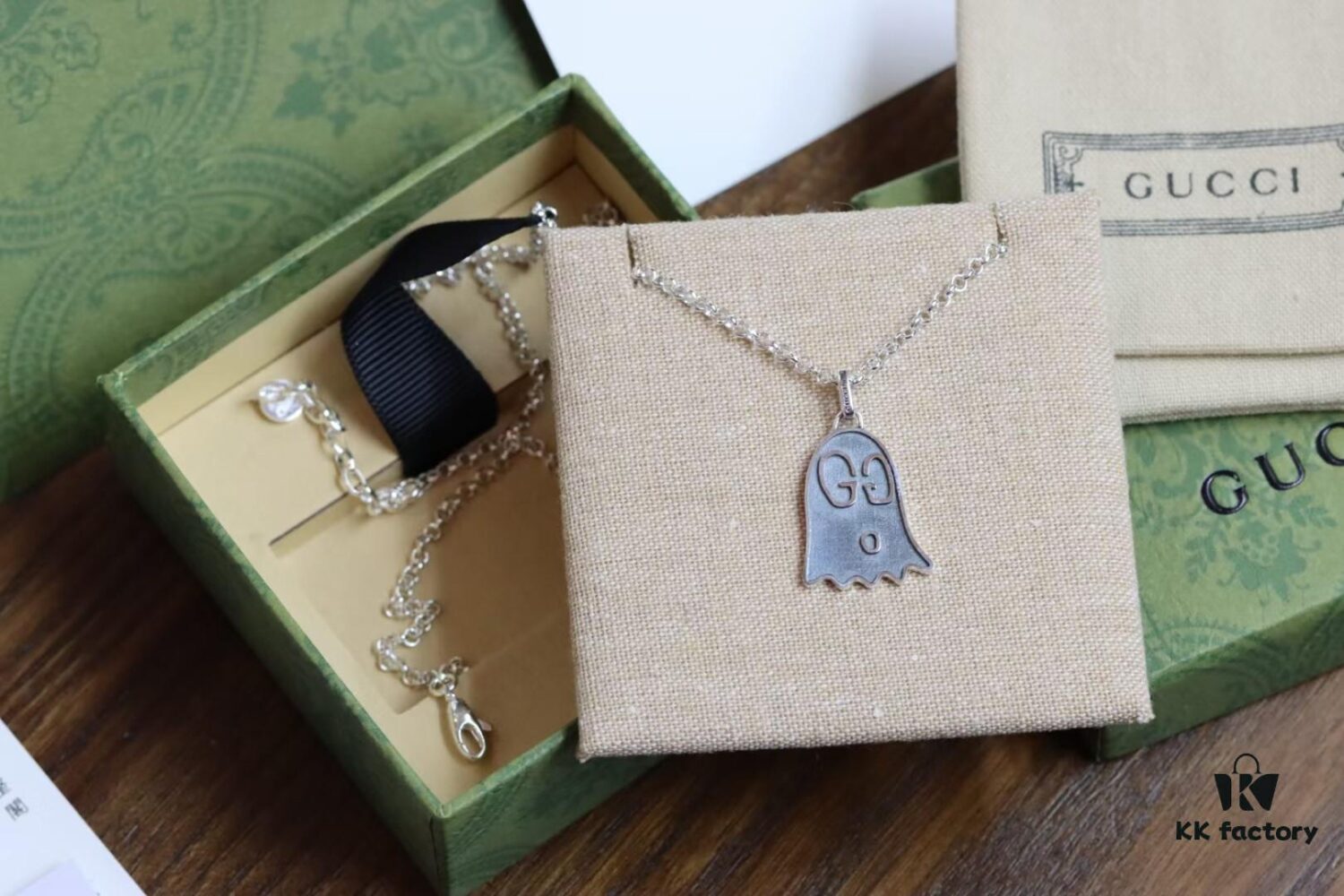 Valentine's Gift ❤️ Gucci Ghost Playful Ghost Necklace