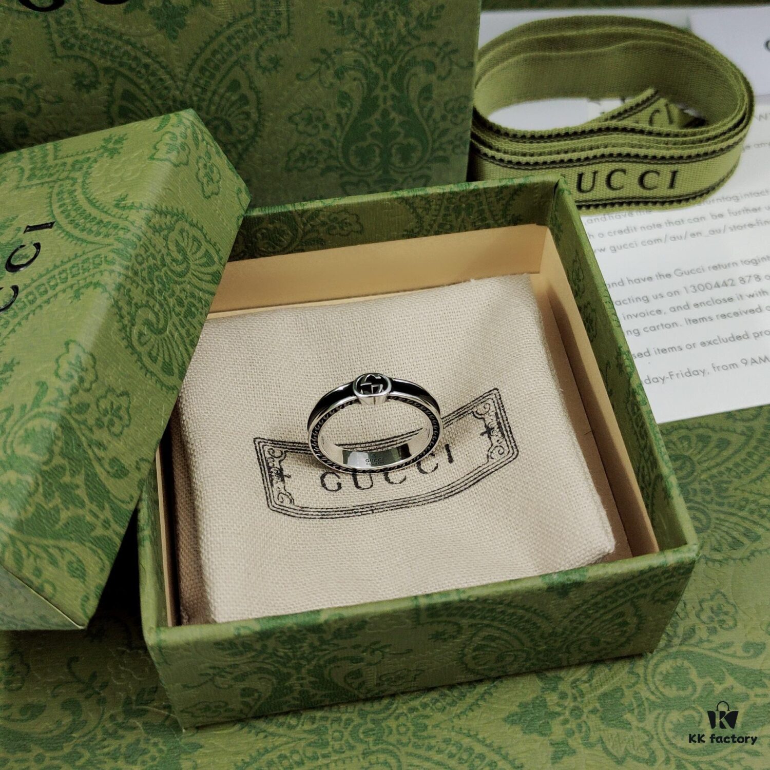 Gucci Black Enamel New Narrow Version Available, Start Your Couple's Look