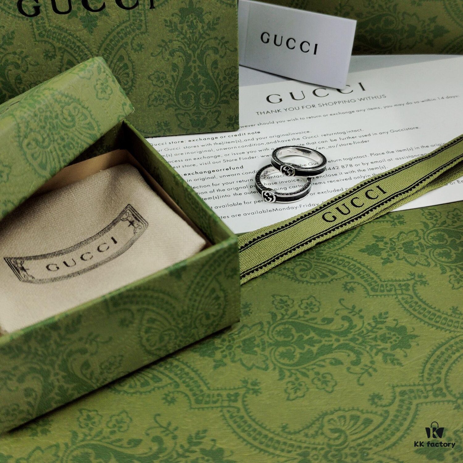 Gucci Black Enamel New Narrow Version Available, Start Your Couple's Look