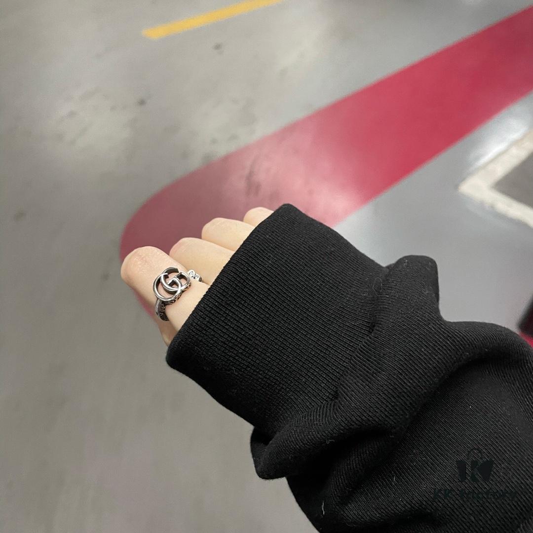 Must-Have ZP Ring - Gucci Double G Key Design in Sterling Silver