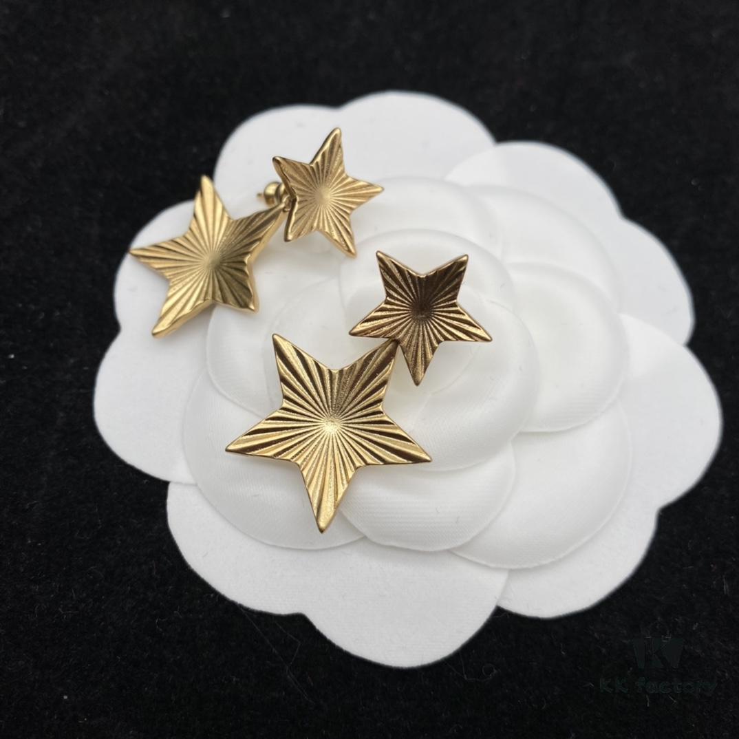 Gucci Star Retro Stud Earrings