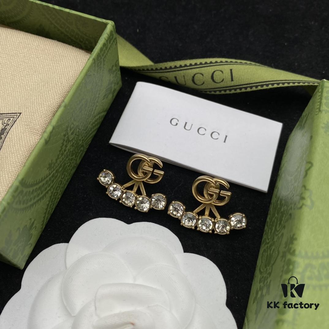 Gucci GG Pearl Inlaid Diamond Elegant Retro Stud Earrings