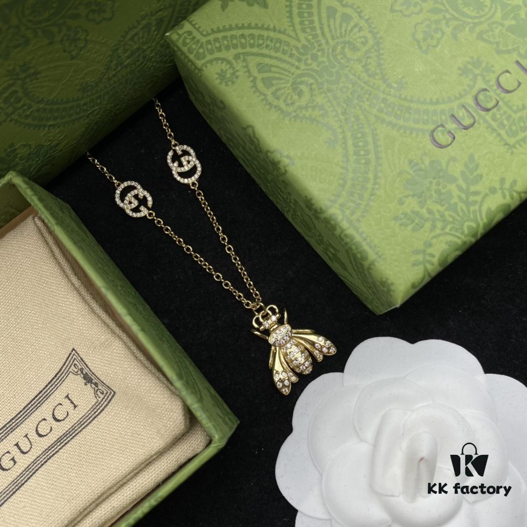 Gucci GG Bee Diamond-Paved Vintage Elegant Necklace