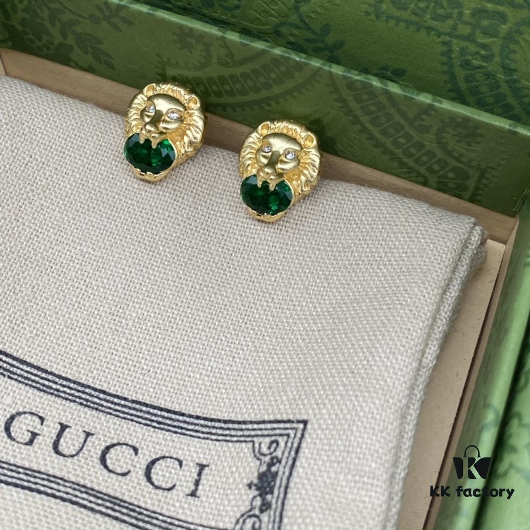 Gucci Lion Head Diamond-Paved Vintage Earrings 🦁️ 💚