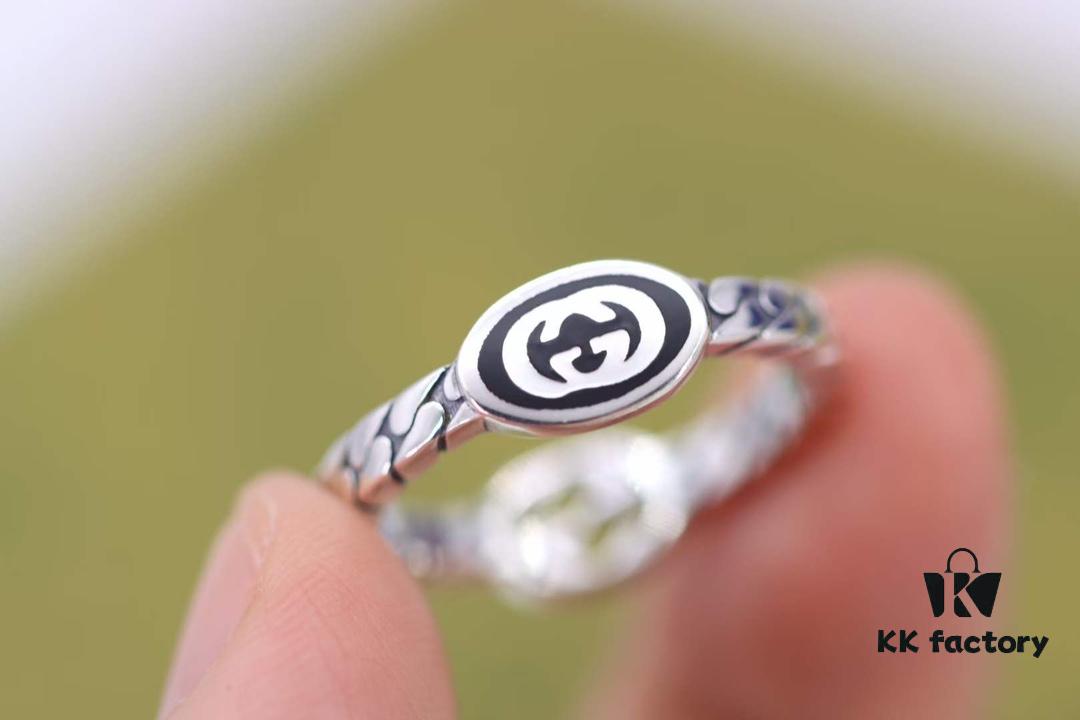 New Arrival💗 Gucci Interlocking Slim Black Enamel Double G Ring