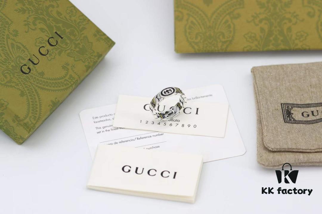 New Arrival💗 Gucci Interlocking Wide Black Enamel Double G Ring in Sterling Silver. 5351120