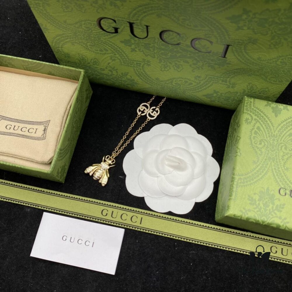 Gucci GG Bee Diamond-Paved Vintage Elegant Necklace