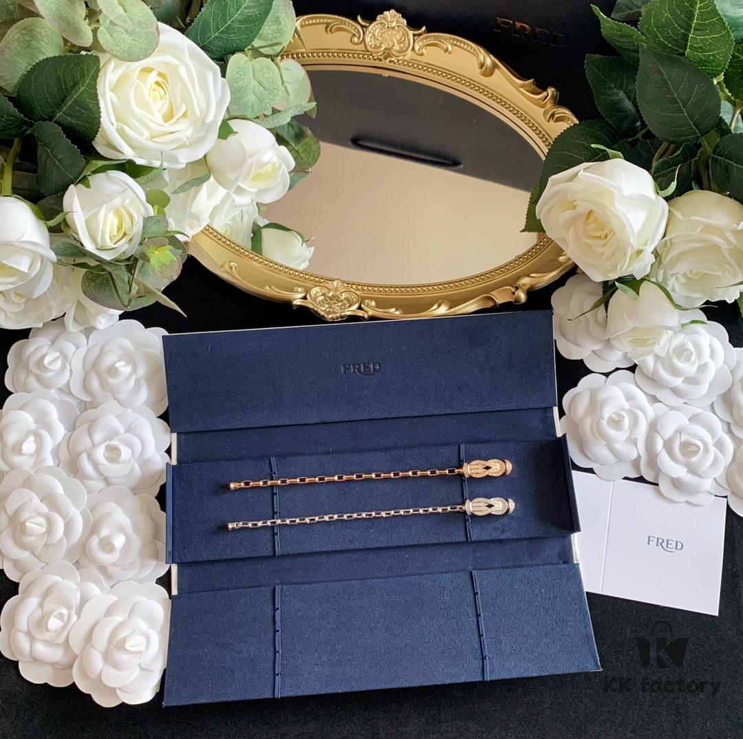 New Arrival! 1:1 Precision Crafted Fred Double C Horse Hoof Clasp Bracelet in Rose Gold and White Gold, Fully Encrusted Micro-Paved Diamond Buckle, Must-Have Fashion Item for Influencers and Trendsetters