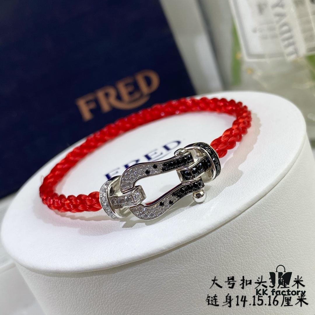 V Gold Material + Large Red Cord. 💥 New Arrival ❤️ Hot 🎉 Fred Large Red Cord White Gold Black Diamond Buckle Bracelet 👉🏻 Luxury Fashion Elegant Design, High-End Custom Jewelry with Thickened 18K Gold Plating and Precision Micro-Inlay, Must-Have Item for Influencers and Fashion Enthusiasts