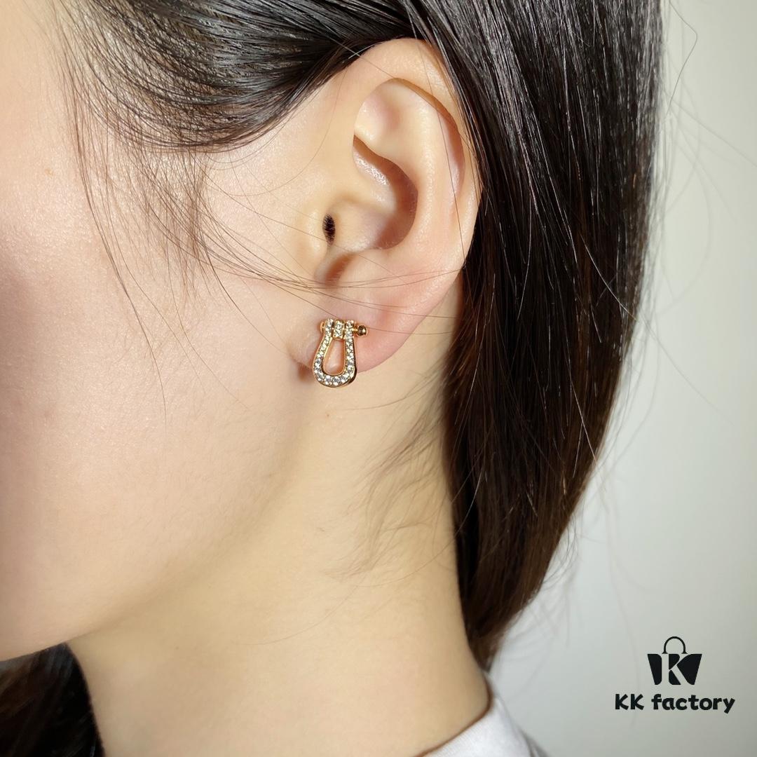 New Release 925 Sterling Silver Luxury Magnetic Clasp Earrings – Fashionable, Exquisite Craftsmanship, 18K Gold Plated, Micro-Paved Design, Premium Custom Jewelry in Platinum and Rose Gold