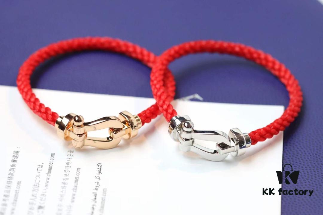 FRED Smooth U-Shaped Horsehoof Clasp Red Rope Bracelet