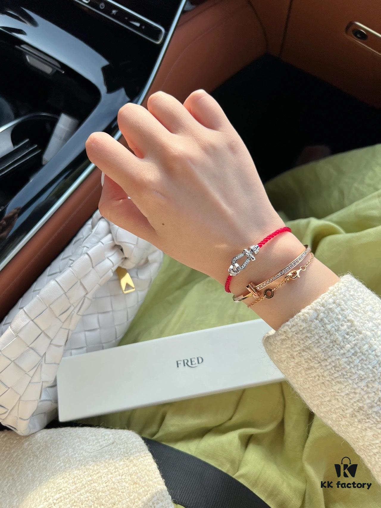 Fred Fred Red String Bracelet