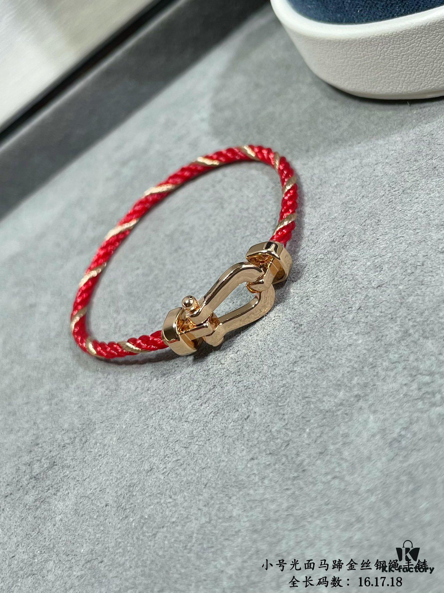 New Release ❤️ Fred Style Small Smooth Horsehoof Gold-Plated Stainless Steel Bracelet – Luxury Fashion Exquisite High-End Custom Design, Thickened 18K Gold Plating, Precision Micro-Set, Must-Have Accessory for Influencers and Trendsetters