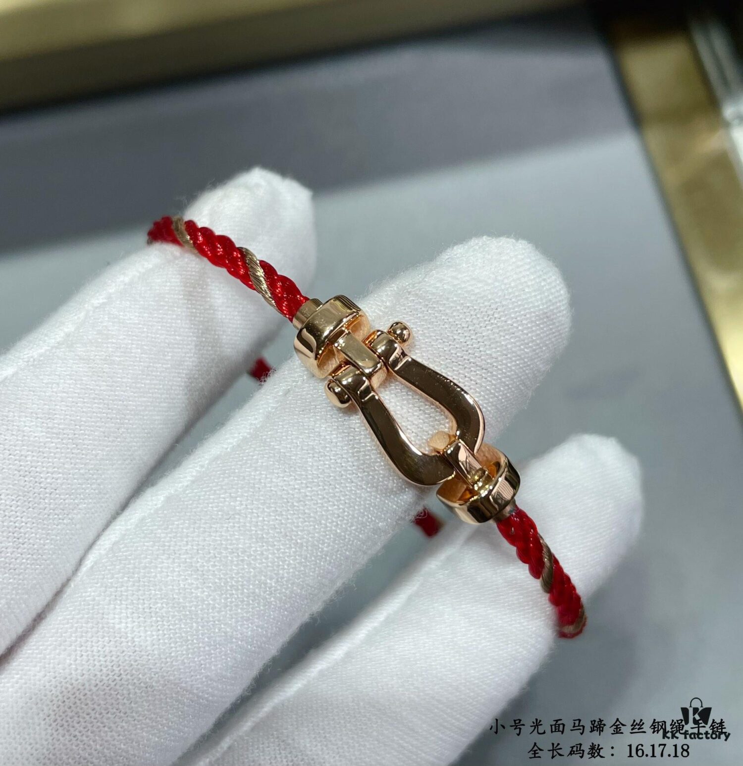 New Release ❤️ Fred Style Small Smooth Horsehoof Gold-Plated Stainless Steel Bracelet – Luxury Fashion Exquisite High-End Custom Design, Thickened 18K Gold Plating, Precision Micro-Set, Must-Have Accessory for Influencers and Trendsetters