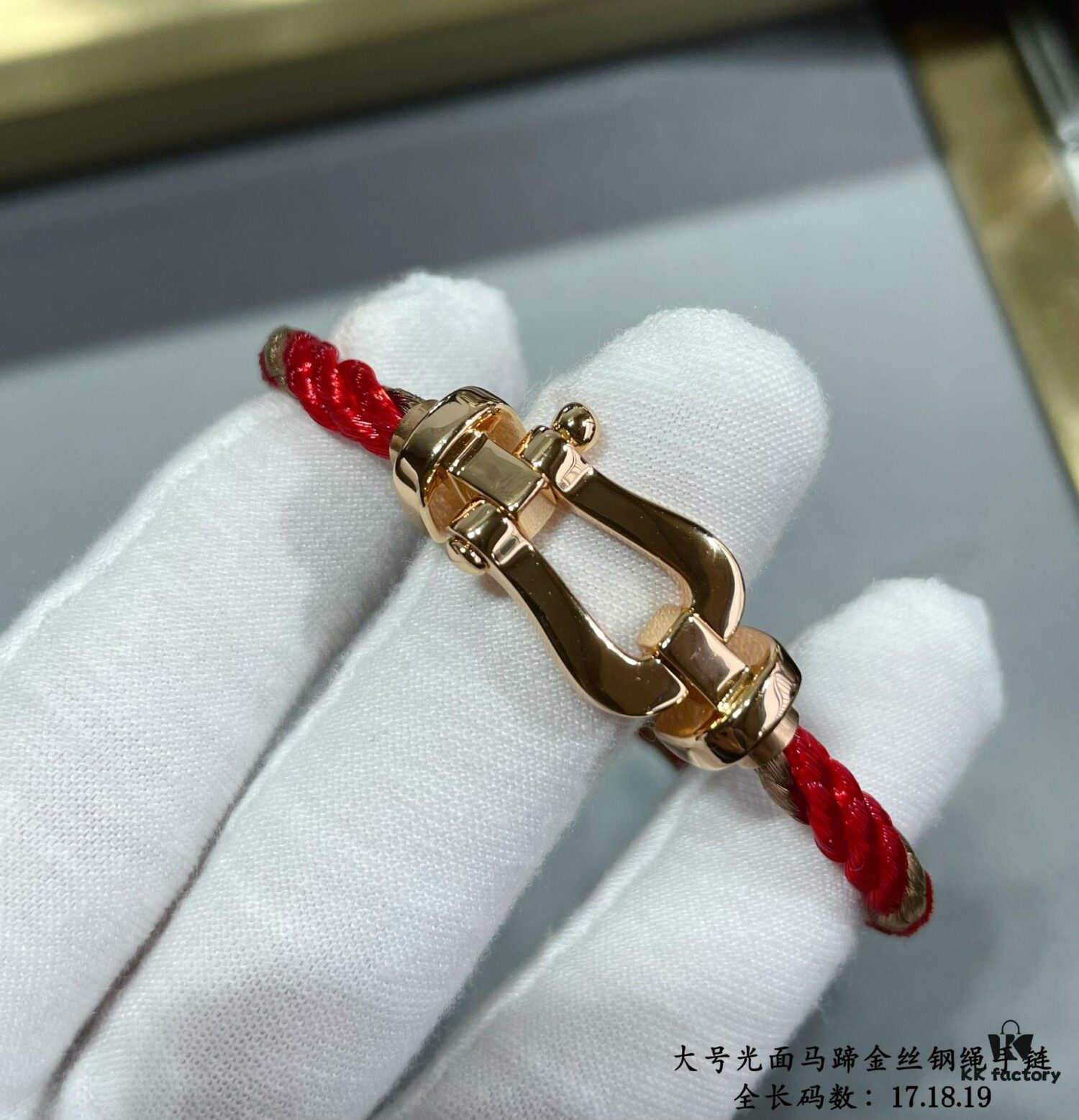 New Arrival ❤️ Fred Large Smooth Horsehoof Gold-Plated Steel Cable Bracelet 👉🏻 Luxury Fashion Exquisite 💠⭐️ High-End Custom Design – Thickened 18K Gold Electroplated Craftsmanship, Precision Micro-Setting, Must-Have Accessory for Influencers and Fashion Enthusiasts