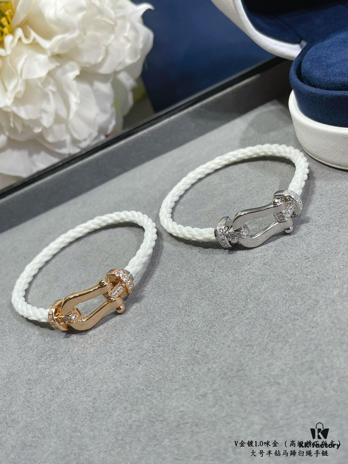 Fred Large Half-Diamond Horseshoe White Rope Bracelet – Luxury Fashion Exquisite Design, High-End Customized Thickened 18K Gold Plated Craftsmanship, Precision Micro-Inlay, Must-Have Item for Influencers and Style Enthusiasts