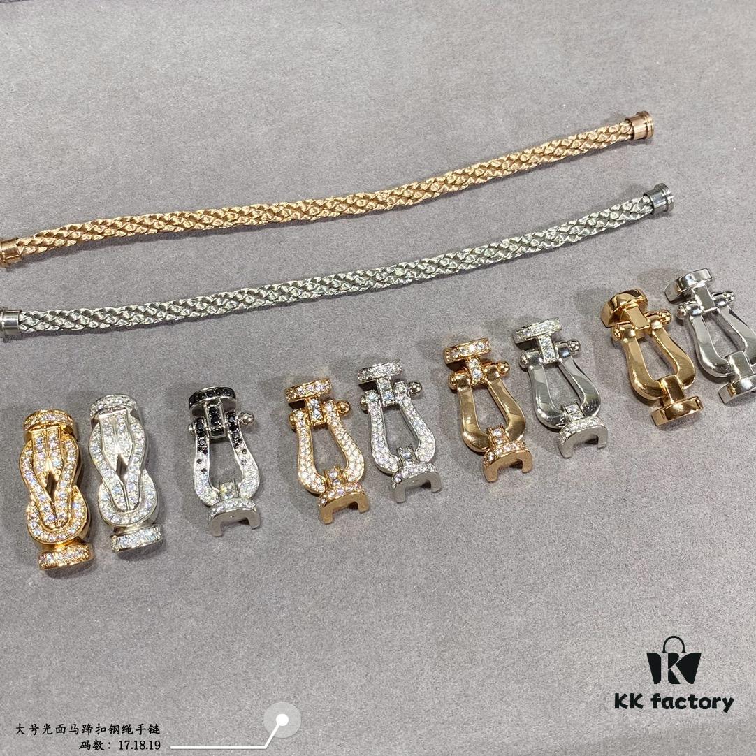 Freder Large Smooth Horseshoe Buckle Steel Rope Bracelet – High-End Custom Fashion Statement, Thickened 18K Gold Plated Craftsmanship, Precision Micro-Set Design, Must-Have Accessory for Influencers and Style Enthusiasts