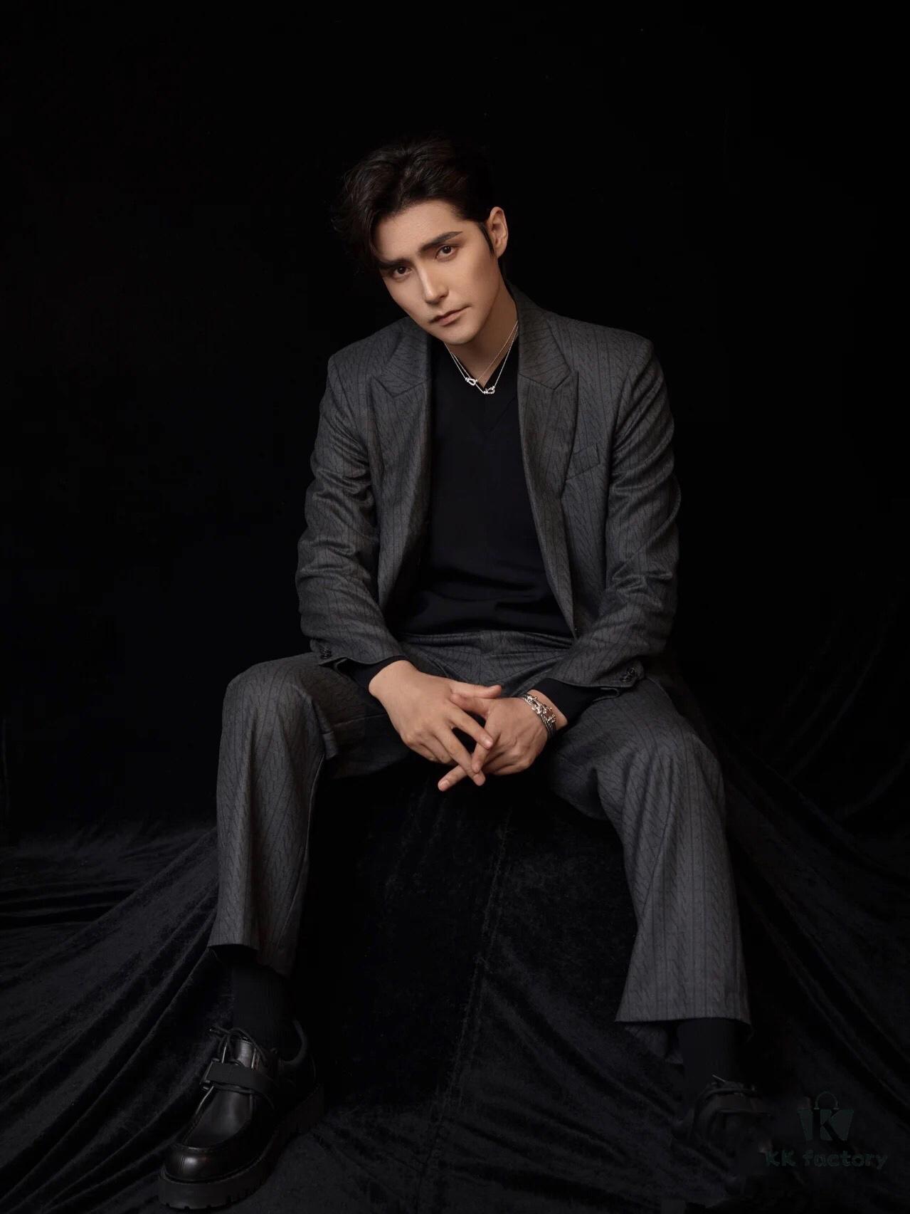 FRED Mid-size Hemp Rope Horsehoof Necklace