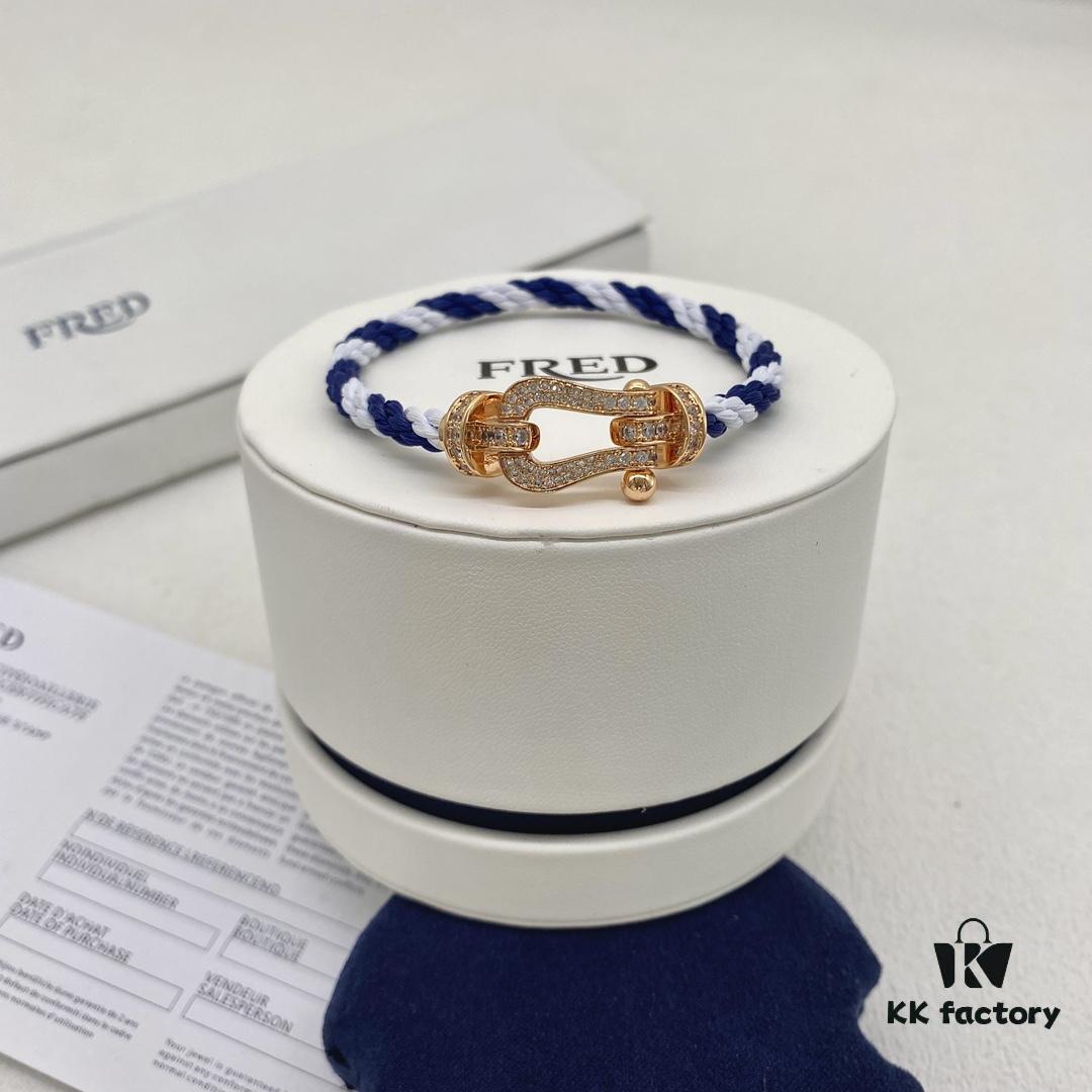 Blue and White Interwoven, Encountering a Graceful Presence ~ Smooth Flow, Infusing Abundant Lucky Energy