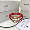Red Energy Nurtures, Activating Good Luck Mode – Red Bracelet with Fully Encrusted Diamond Horsehoof Clasp, Elegant and Skin-Brightening