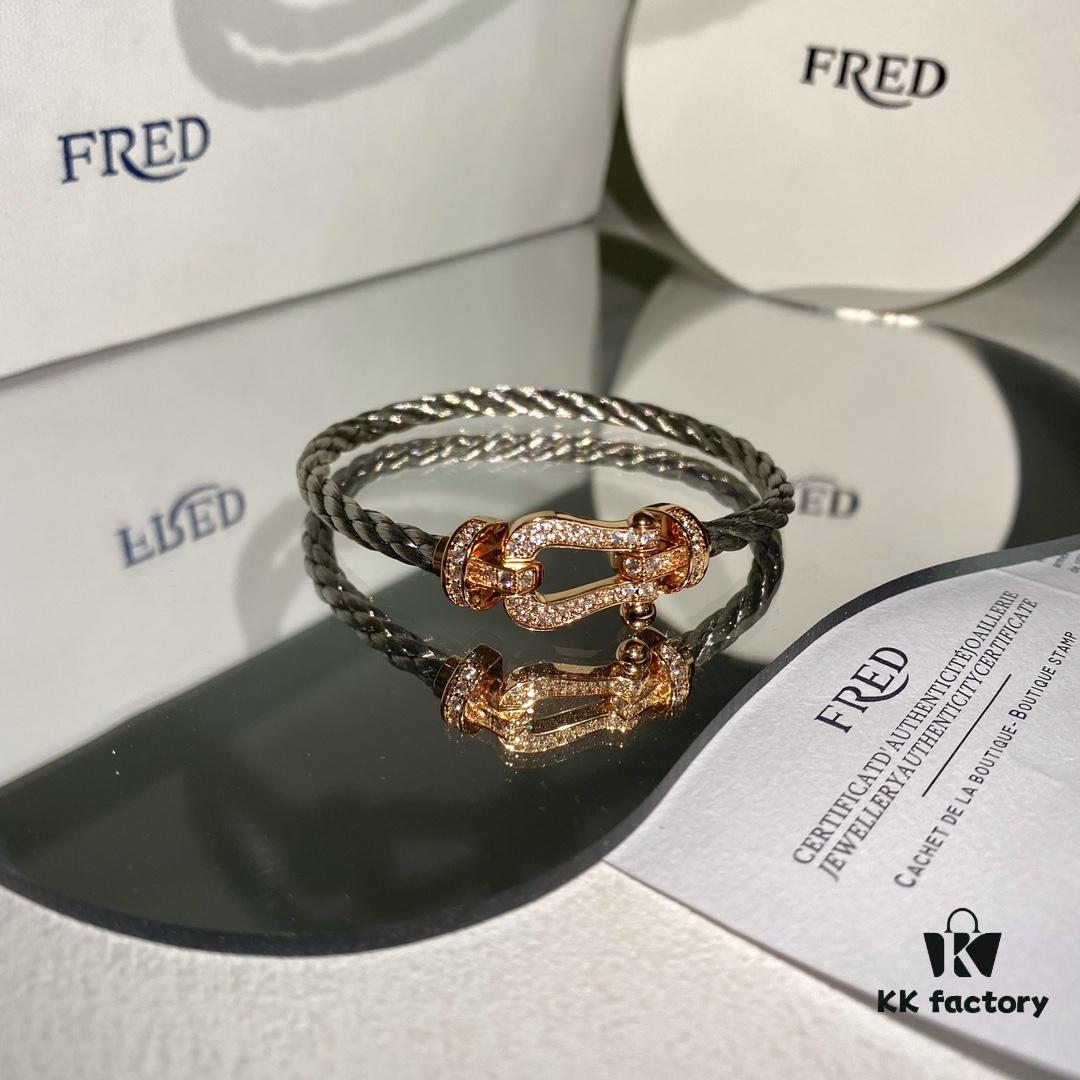 Irresistible Charm – The Ultimate Stylish and Masculine Lucky Accessory