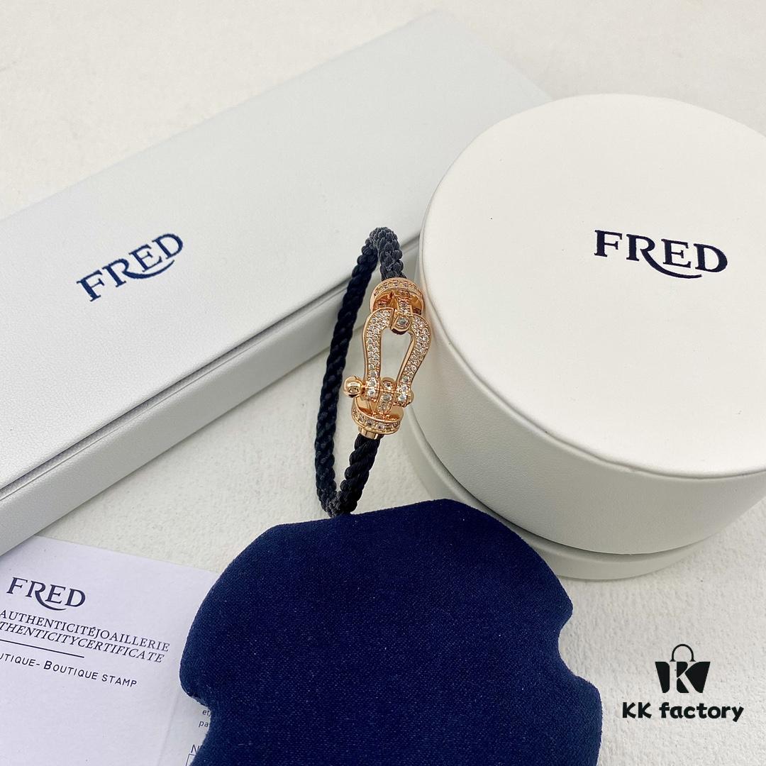 Low-key and stylish with a sophisticated vibe – unisex bracelet that exudes cool elegance