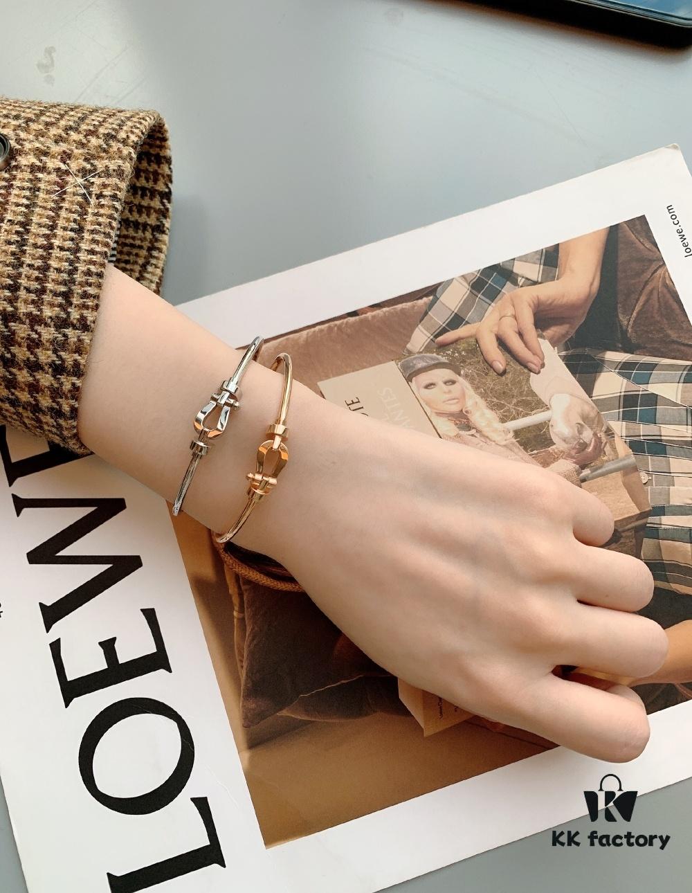 Wearing effect is stunningly beautiful