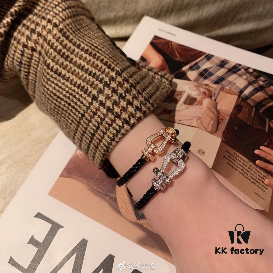 Wearing Illustration ❤ Adjustable Clasp Compatible with Customizable Colored Cords / Chains / Metal Tubes