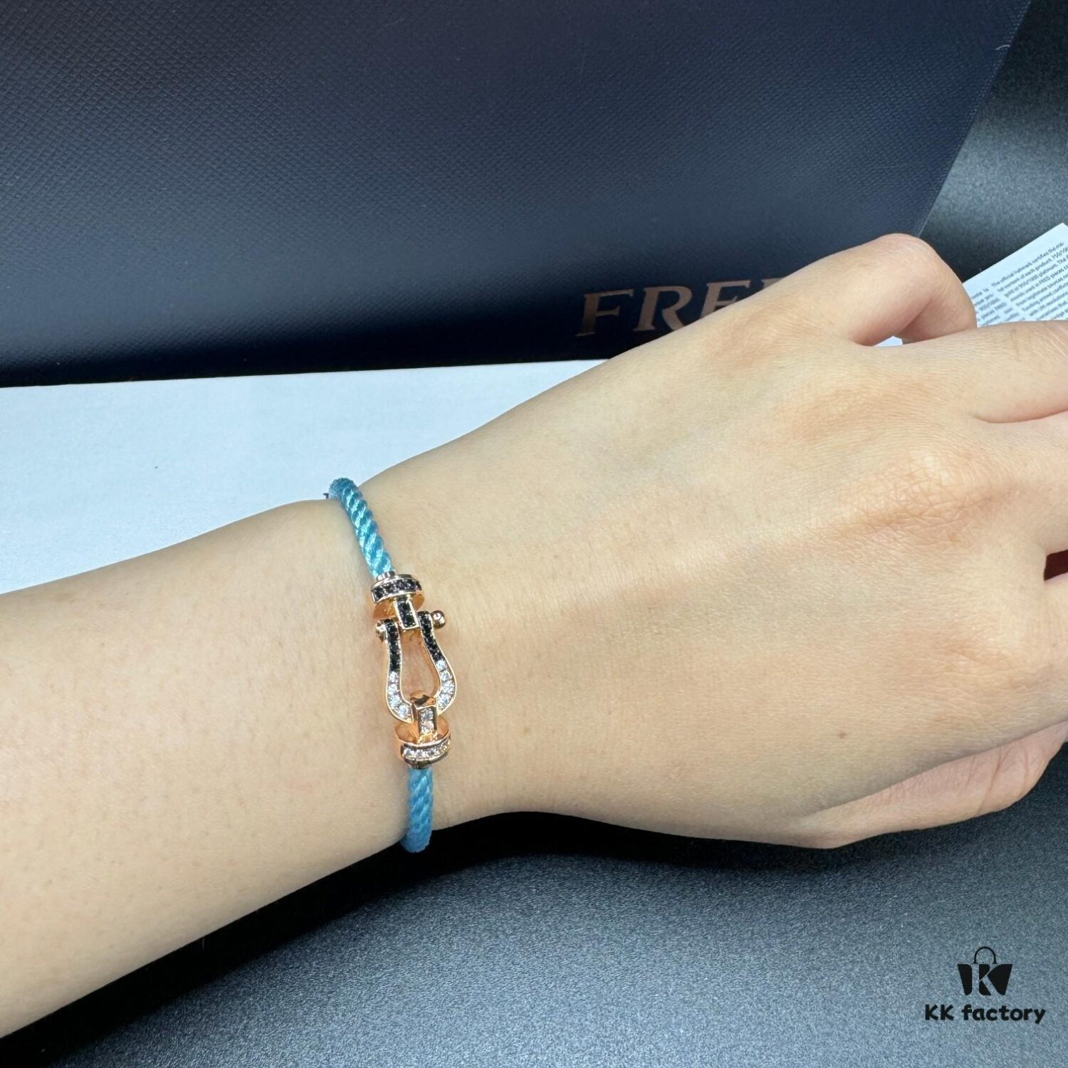 FRED Force 10 Bracelet in Rose Gold, Medium Size, with Black and White Gemstones, Steel Cord Design