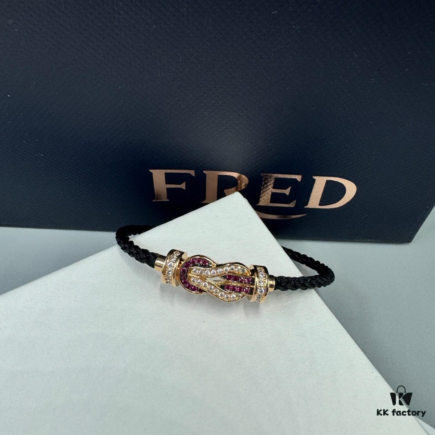 FRED Force 10 Bracelet in Rose Gold, Medium Size with Ruby Cabochon and Steel Cable