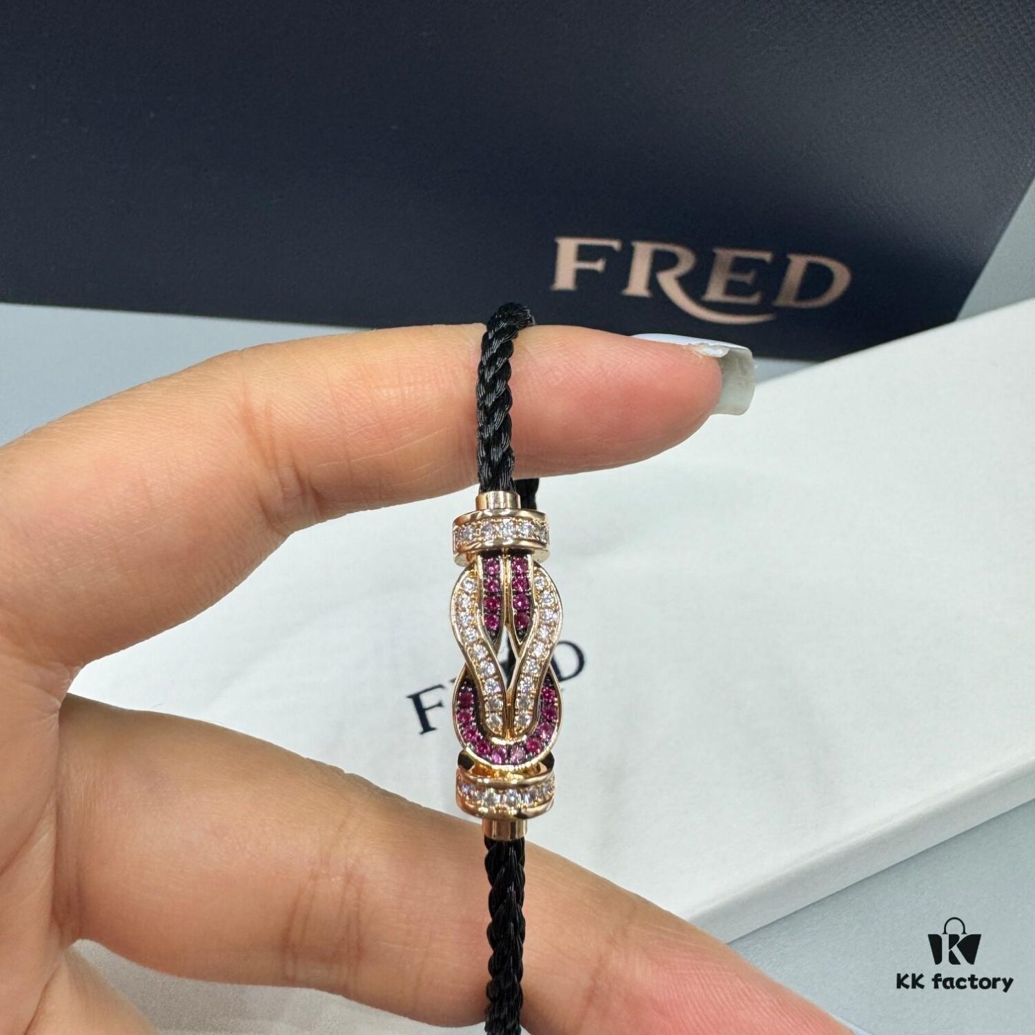 FRED Force 10 Bracelet in Rose Gold, Medium Size with Ruby Cabochon and Steel Cable