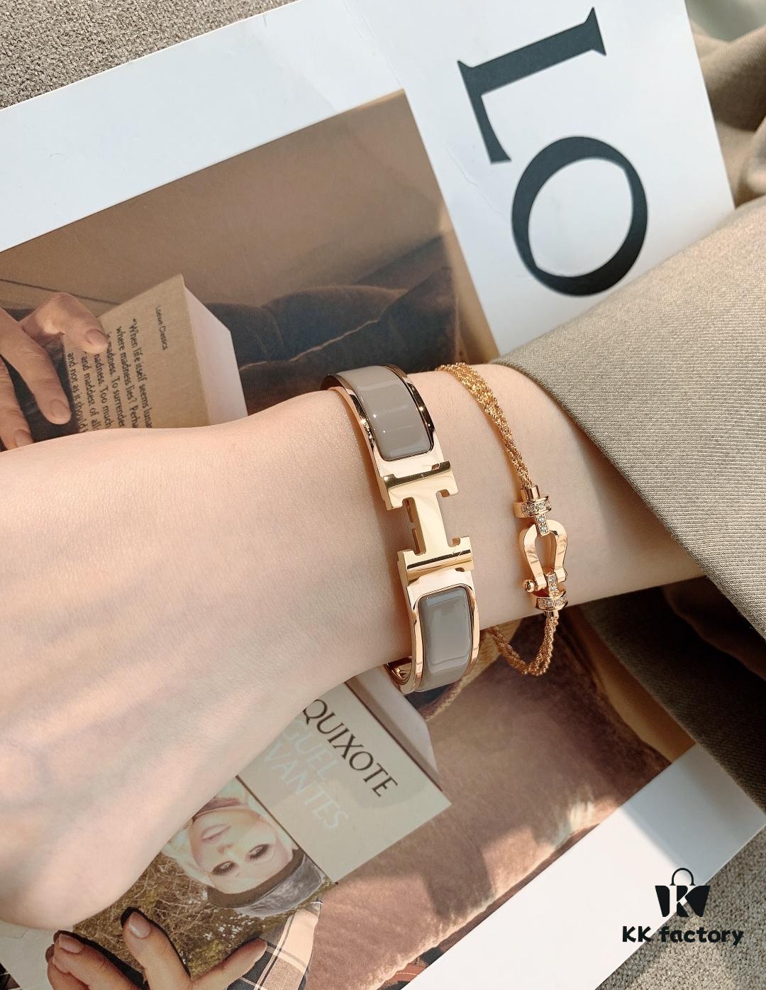 Versatile Stacking Bracelet, Horsehoof Tube Bracelet