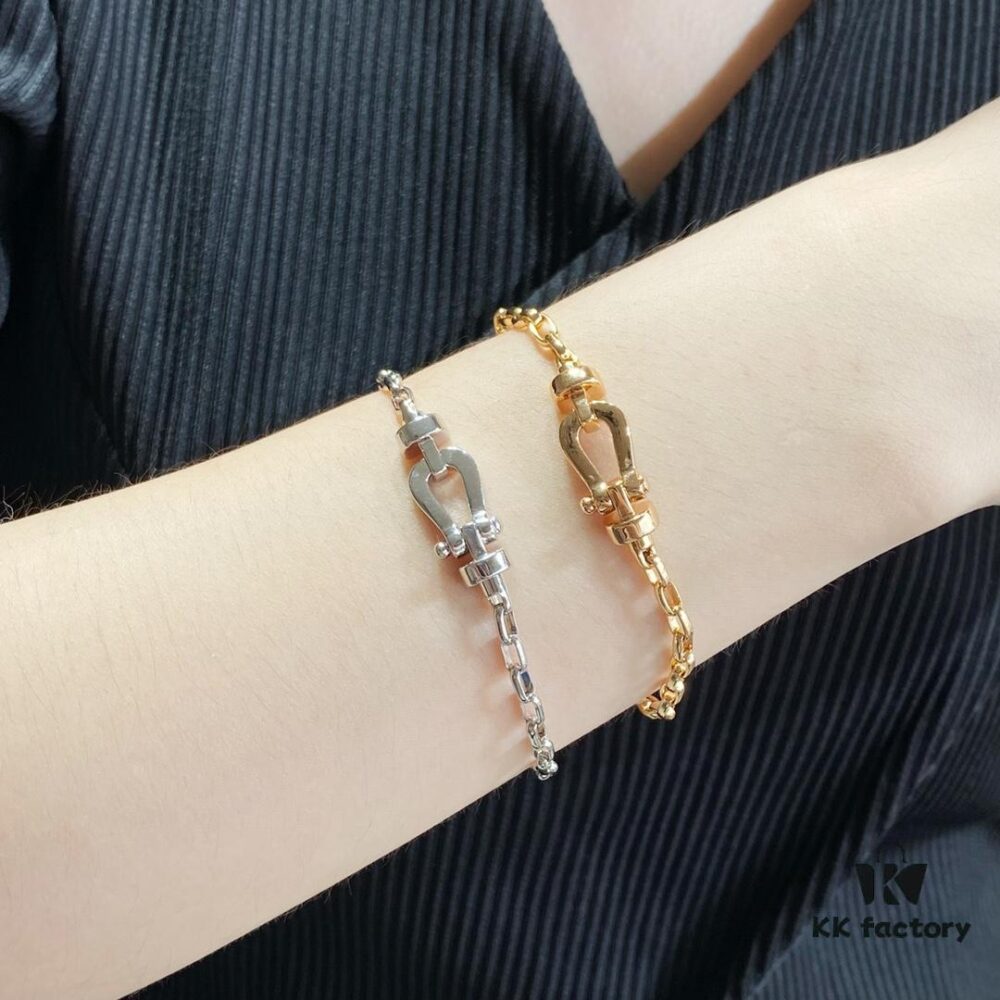 New Arrival Fred Small Smooth Horseshoe Link Chain Bracelet – Luxury Fashion Elegant Design, High-End Custom Craftsmanship with Thickened 18K Gold Plated Electroplating and Precision Micro-Inlay, Must-Have Accessory for Trendsetters and Influencers