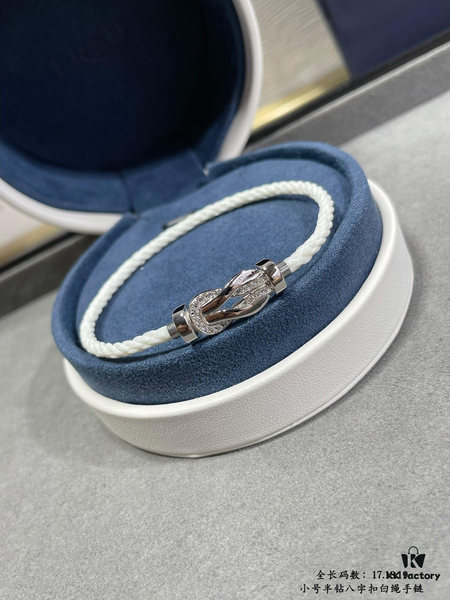 New Arrival❤️ Fred-inspired Small Half-diamond Infinity Knot White Rope Bracelet👉🏻 Luxury Fashion Exquisite 💠⭐️ High-end Customized – Thickened 18K Gold Plated Craft, Precision Micro-inlay, Must-have for Influencers and Trendsetters