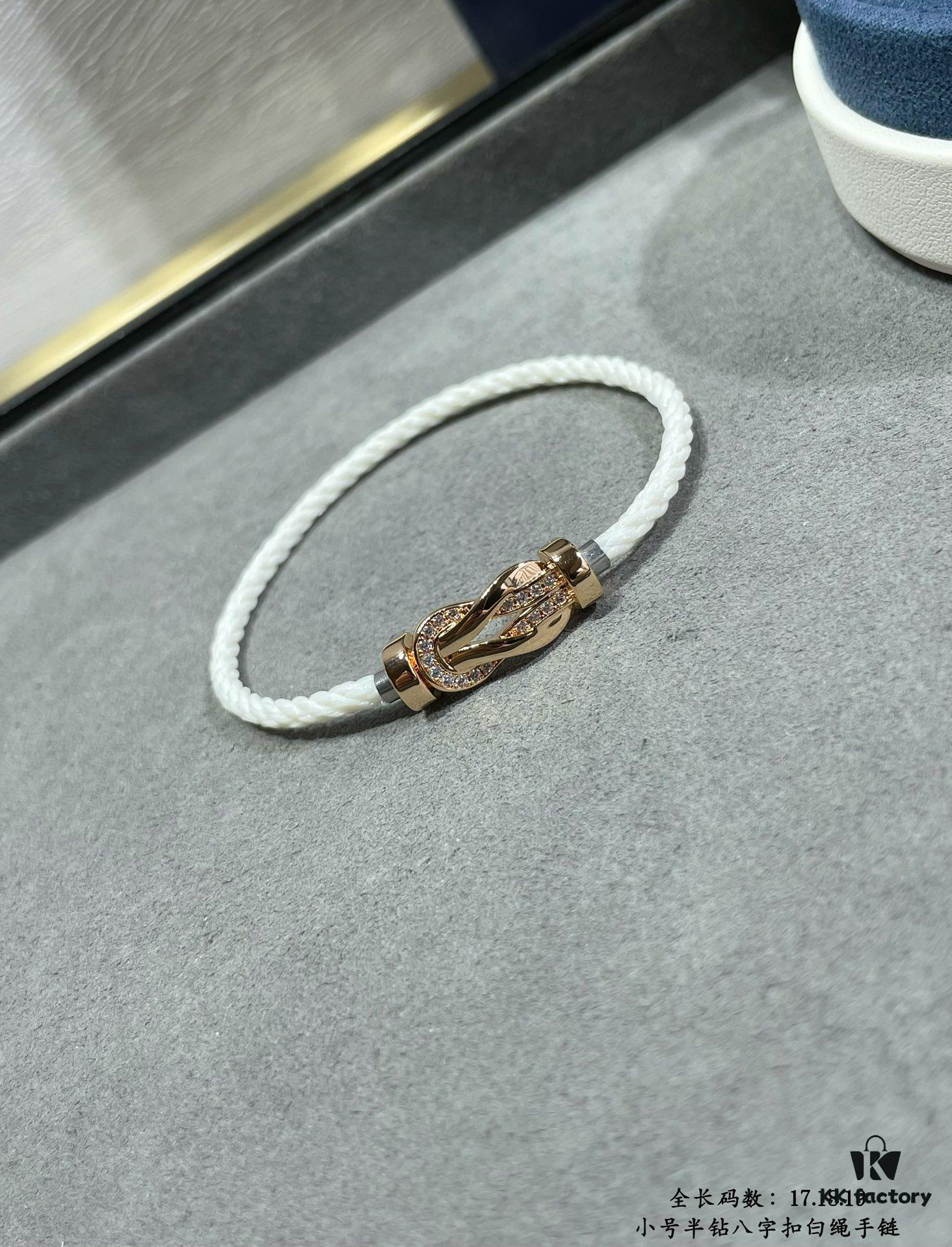 New Arrival❤️ Fred-inspired Small Half-diamond Infinity Knot White Rope Bracelet👉🏻 Luxury Fashion Exquisite 💠⭐️ High-end Customized – Thickened 18K Gold Plated Craft, Precision Micro-inlay, Must-have for Influencers and Trendsetters