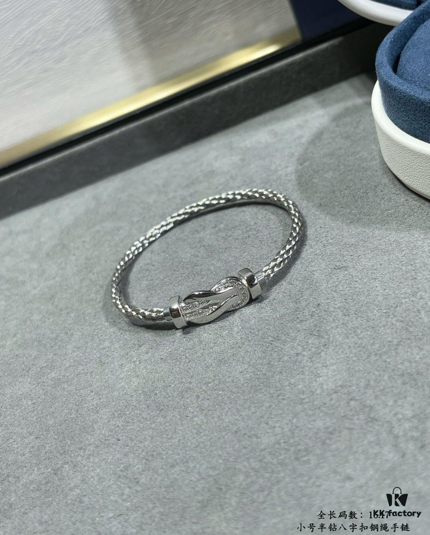 Fred-style Small Half-Diamond Infinity Clasp Steel Rope Bracelet - Luxury Fashion Elegant High-End Custom Design, Thickened 18K Gold Plated Craftsmanship, Precision Micro-Set, Must-Have Accessory for Influencers and Trendsetters