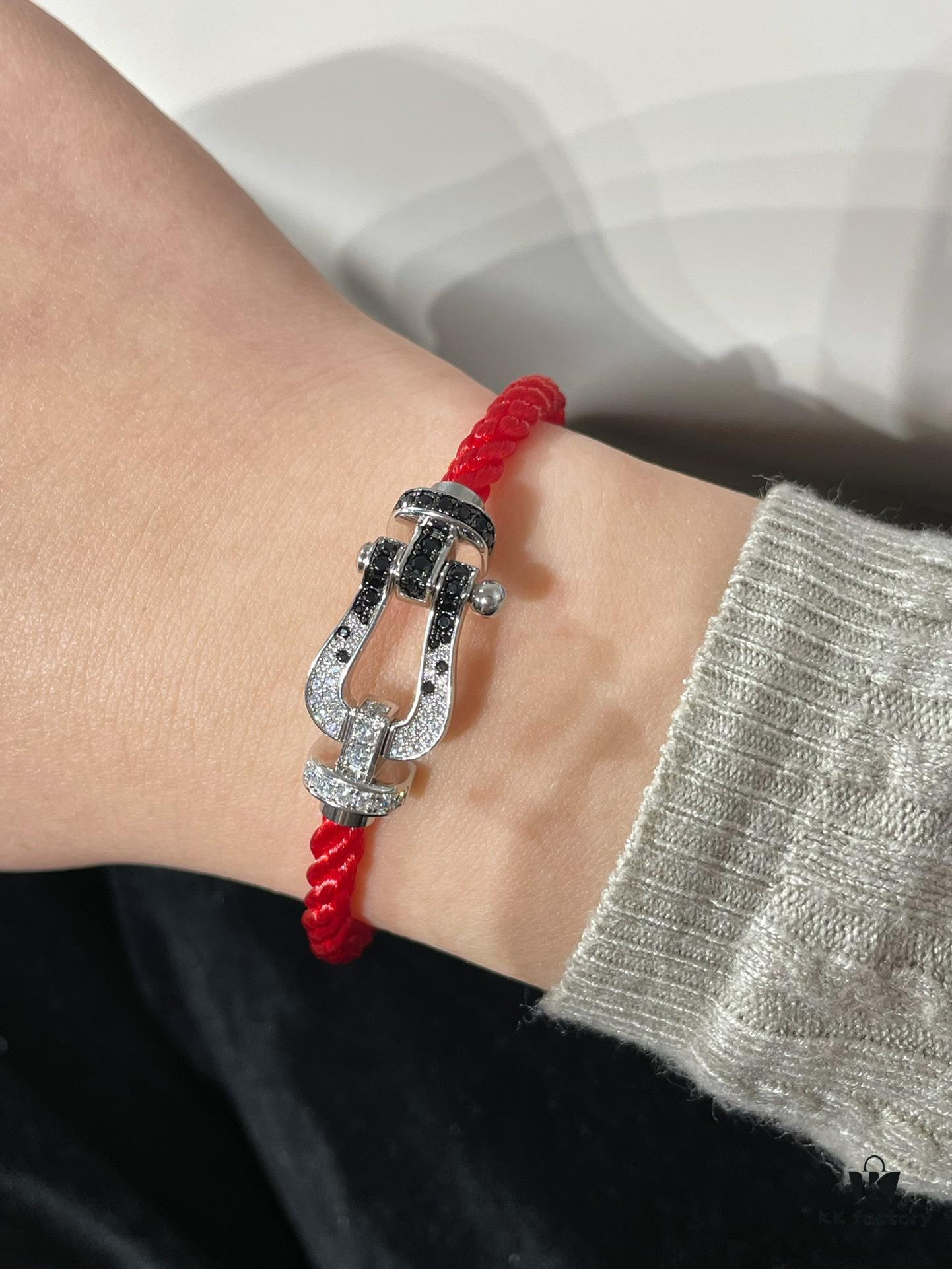 Black and White Combo, Large Horse Hoof Clasp for Hand Reference