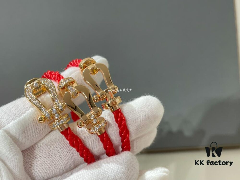 Fred FRED Large Rose Gold Horsehoof Clasp, Thick Gold Hand-Set High Quality