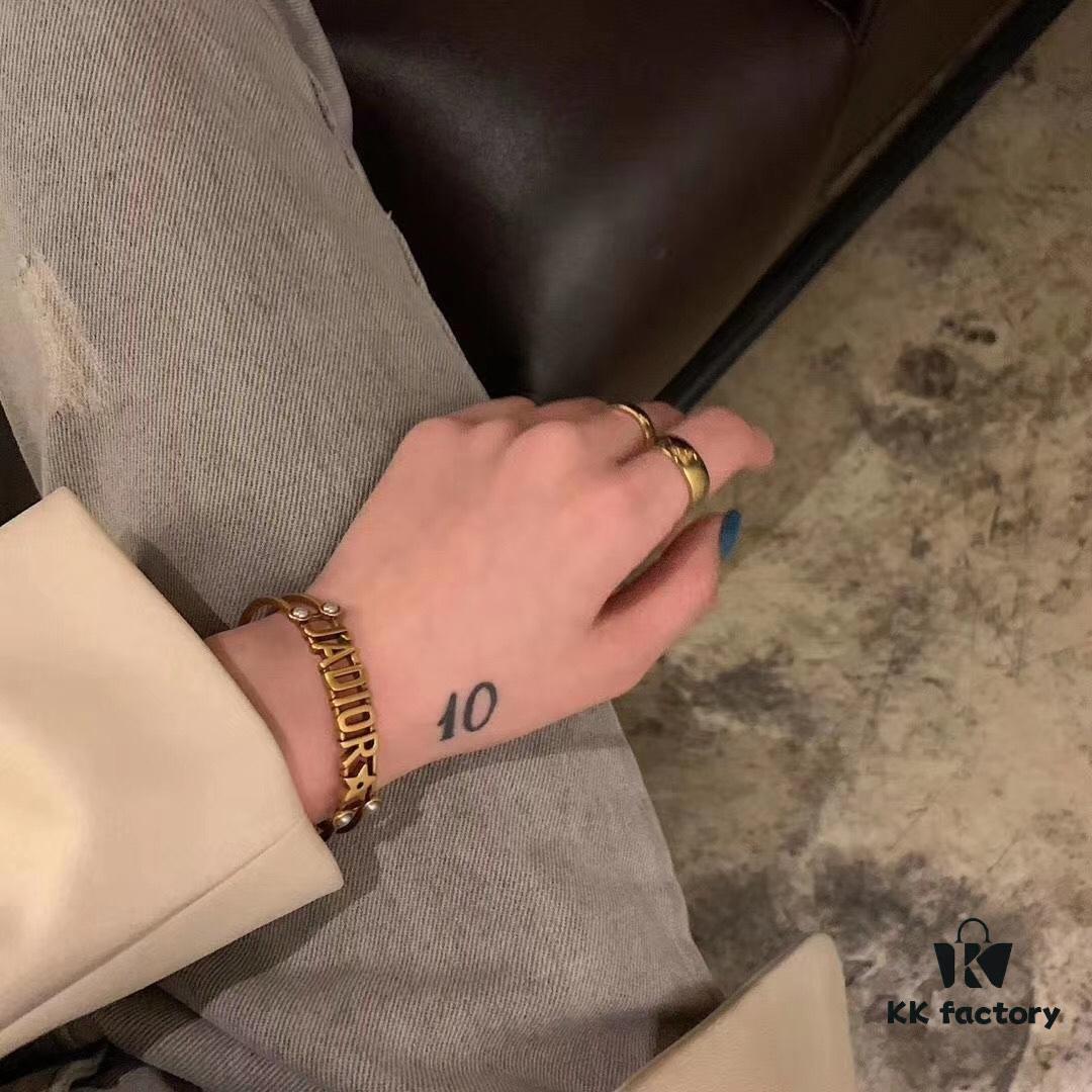 Dior Popular Bracelet with Letter Design, Vintage Copper