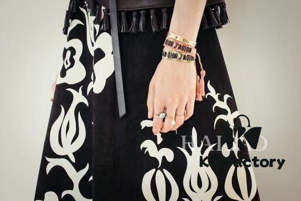 Authentic Photos High Version Dior DIOR Woven Adjustable Tassel Bracelet Bangle Cuff All Colors Available Latest Trend Stackable Cool Unisex Couple's Design