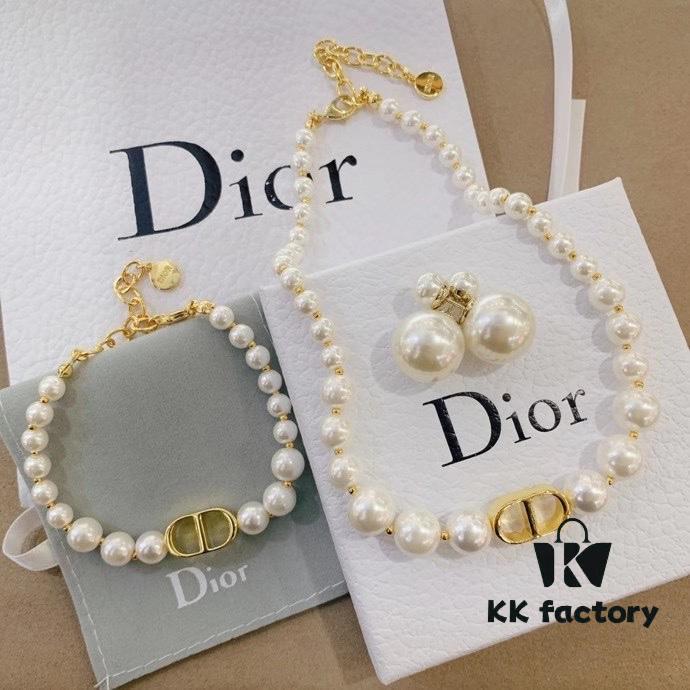 Dior CD Pearl Set (with Original Counter Packaging, Free Shipping)