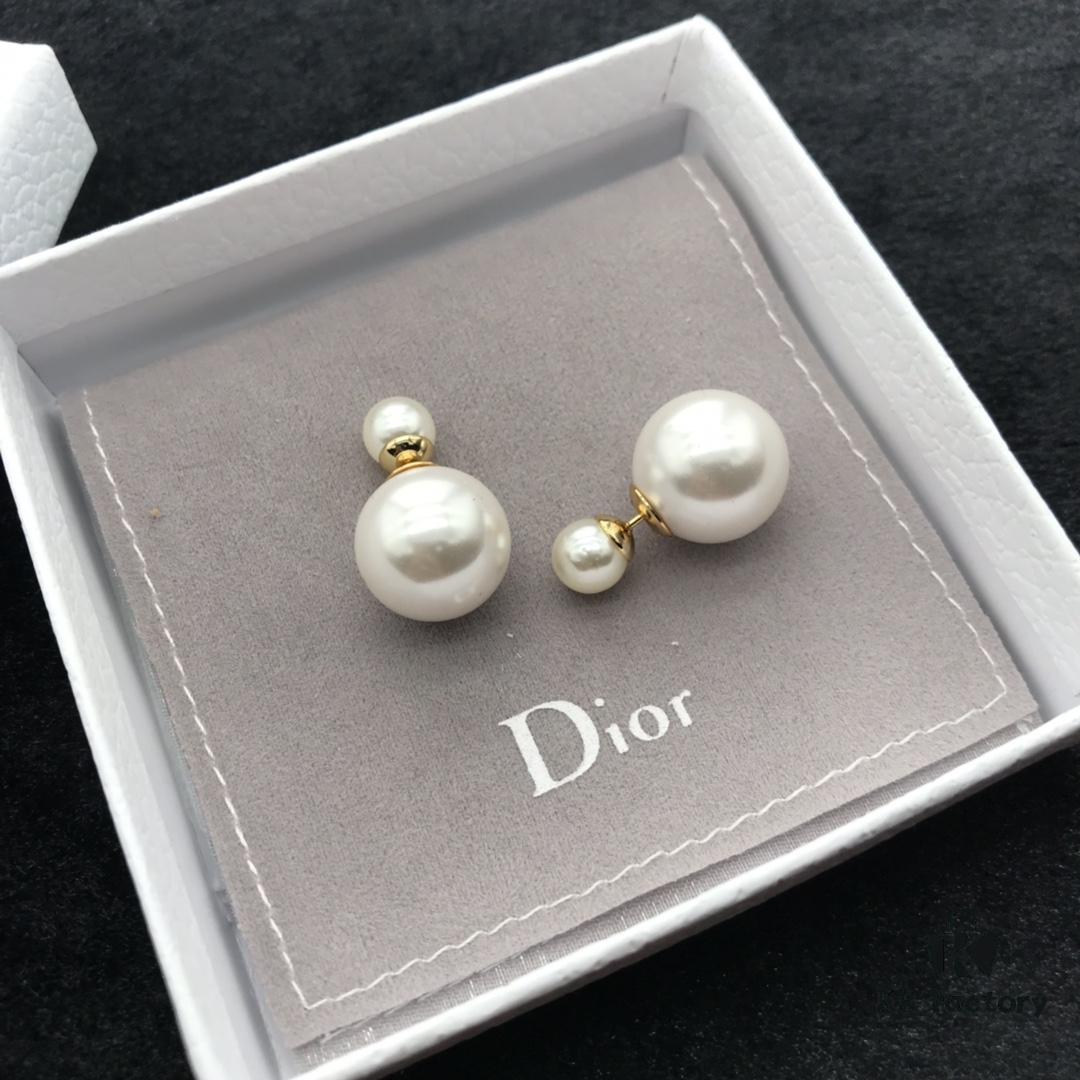 Dior In Stock New Arrival Stud Earrings