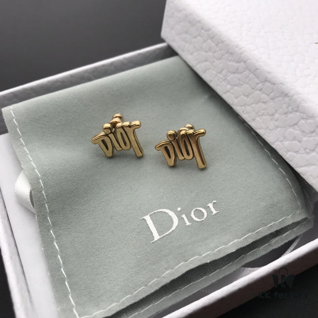 Dior In-Stock Style Stud Earrings