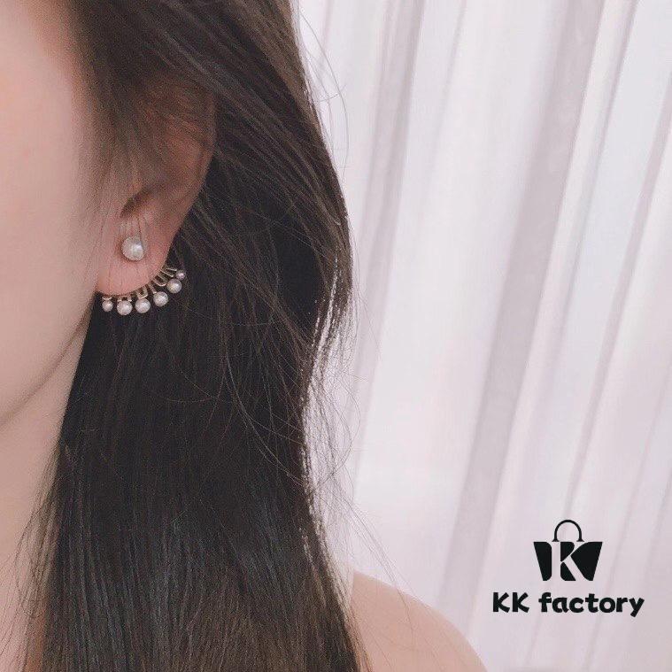 Dior Vintage Fan-Shaped Pearl Earrings