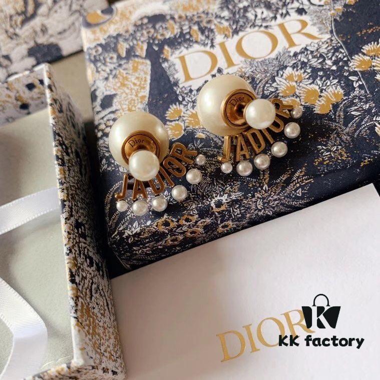 Dior Vintage Fan-Shaped Pearl Earrings