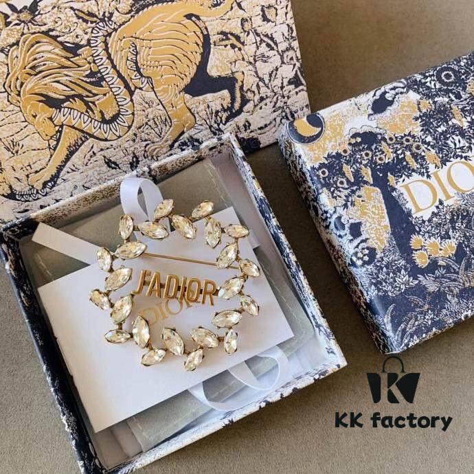 Dior Vintage Teardrop Brooch