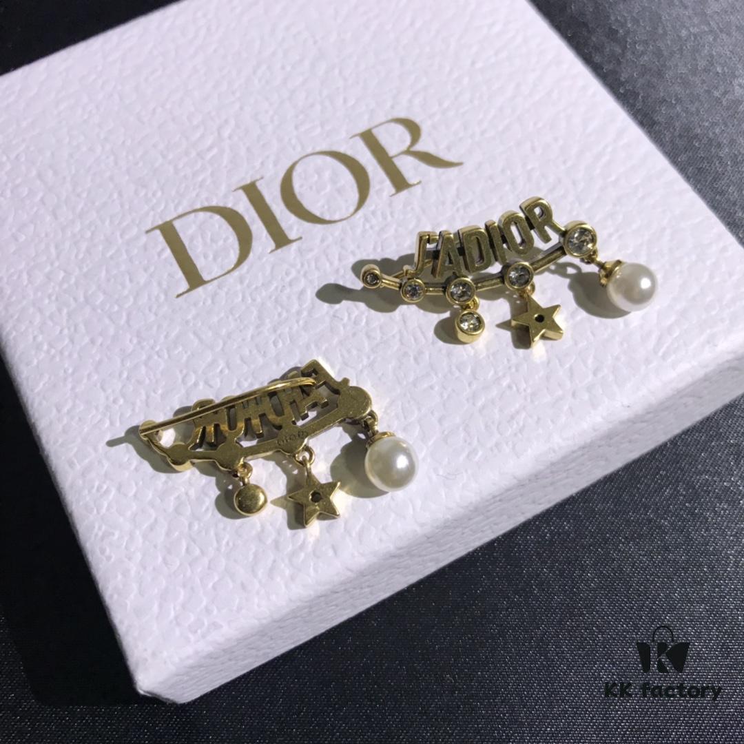 Dior In-Stock Style Stud Earrings