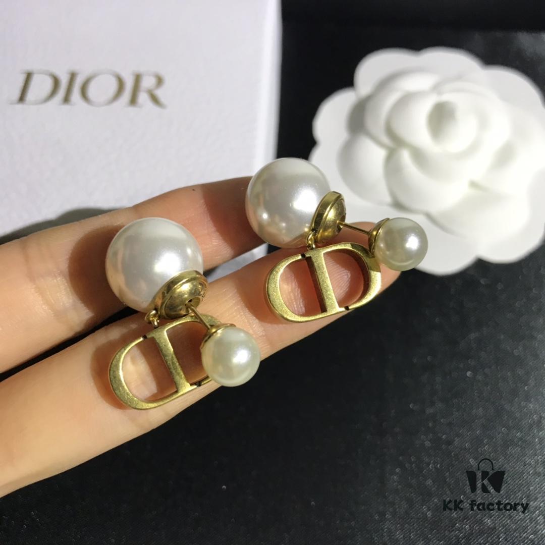 Dior In-Stock Style Stud Earrings