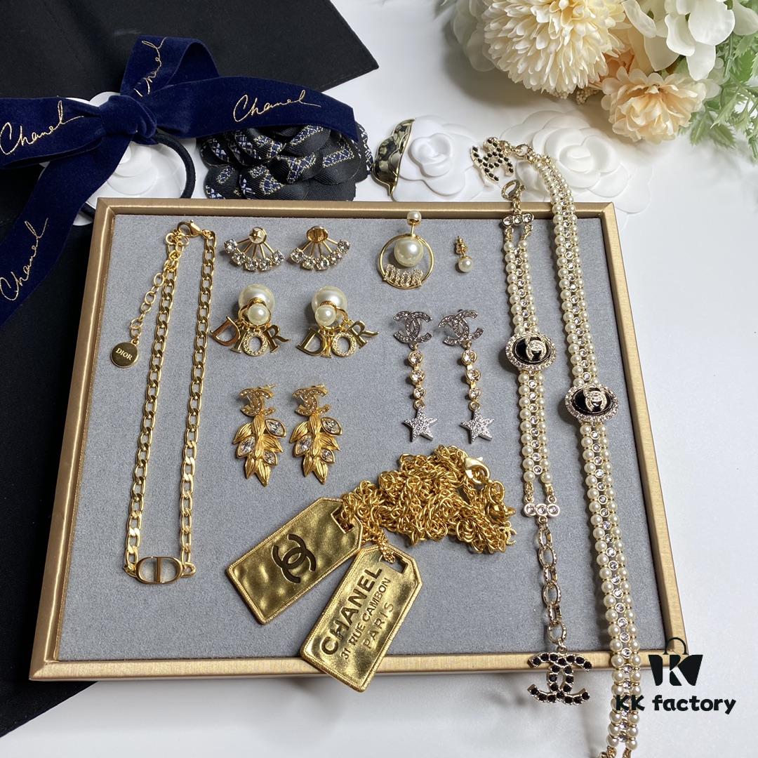 2020 New Arrival ✨ Today's #NewArrival #Shipment ✨✨✨ C Brand 💎 D Brand Collection Image Must-Have Style for Little Fairies 🌟🧚🏻‍♀️ All Feature ZP Customization 💫