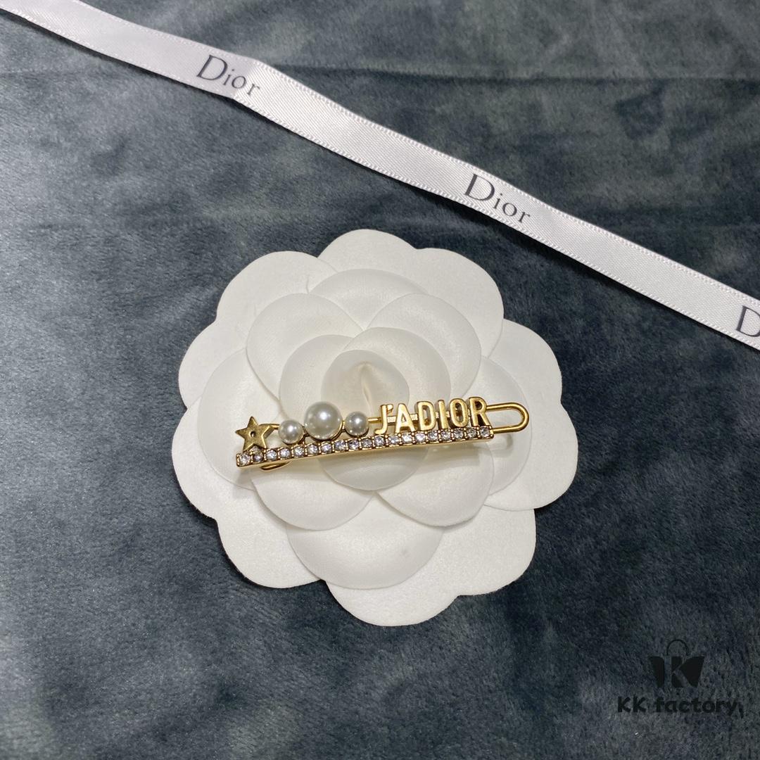 Dior JA Letter Hair Clip with Pearl Inlay, Elegant and Sophisticated